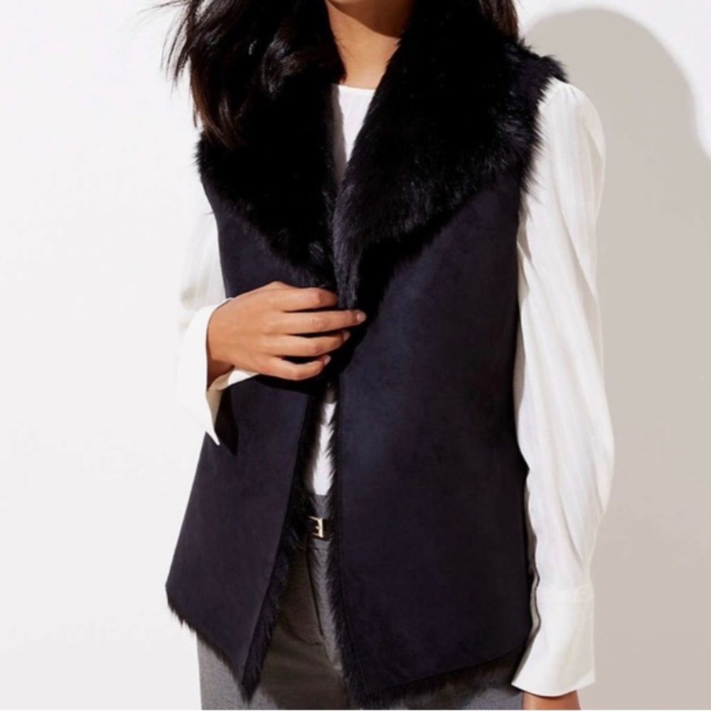 NWOT Ann Taylor Loft Black Reversible Faux Fur/ Sude Vest Size L